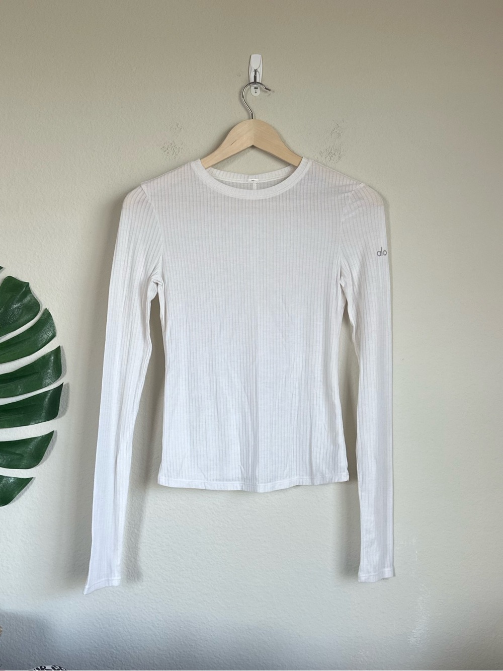 Alo Yoga Ribbed Sea Coast Long Sleeve Top